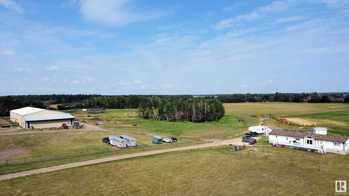 Property Photo: 2310 Twp Road 554 AB T0E 1V0