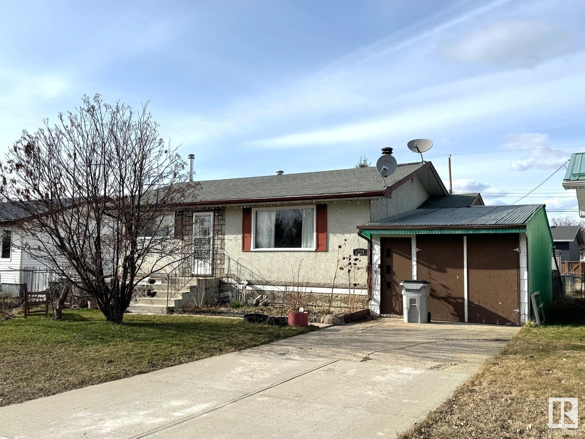 Photo de la propriété: 4724 52 Avenue AB T0E 0T0