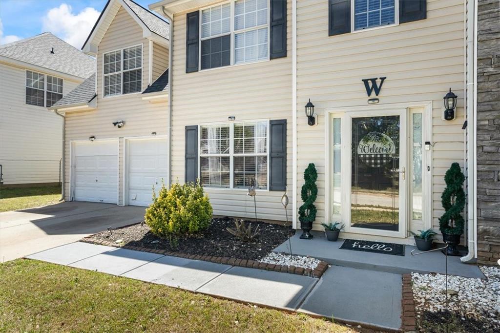 Property Photo: 60 Templeton Way GA 30016