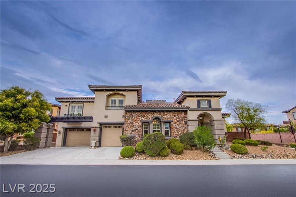 Property Photo: 10008 Peak Lookout Street NV 89178