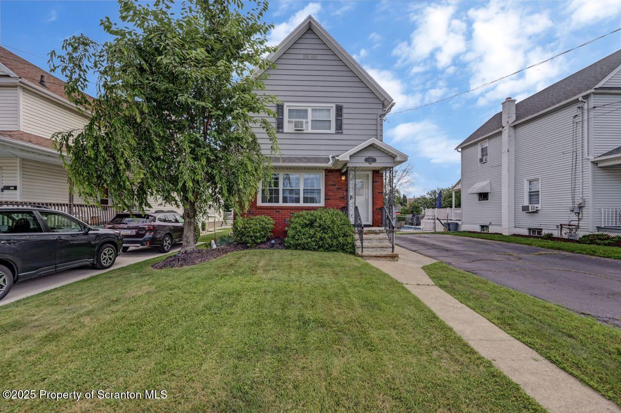 619 Throop Street  Dunmore PA 18512 photo