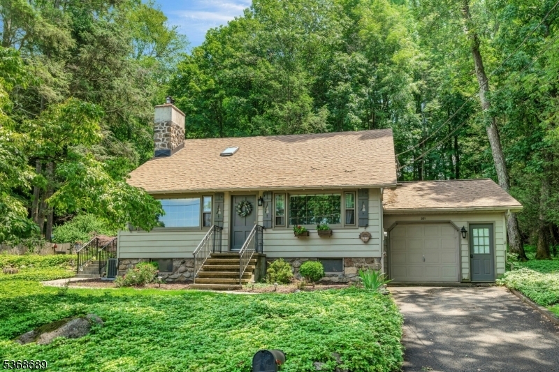 Property Photo: 381 Springbrook Trl NJ 07871