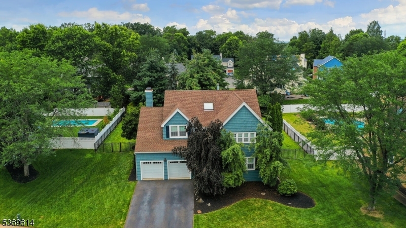 Property Photo: 10 Wyckoff Way NJ 08844