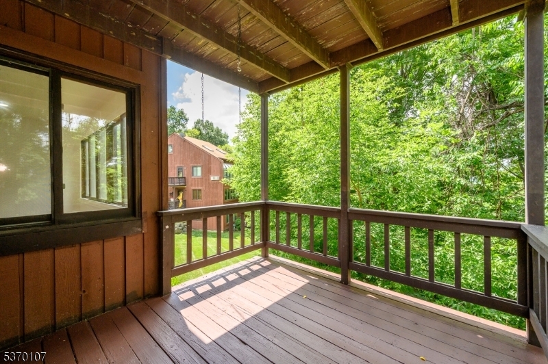 Property Photo: 7 Arapahoe Dr 11 NJ 07462