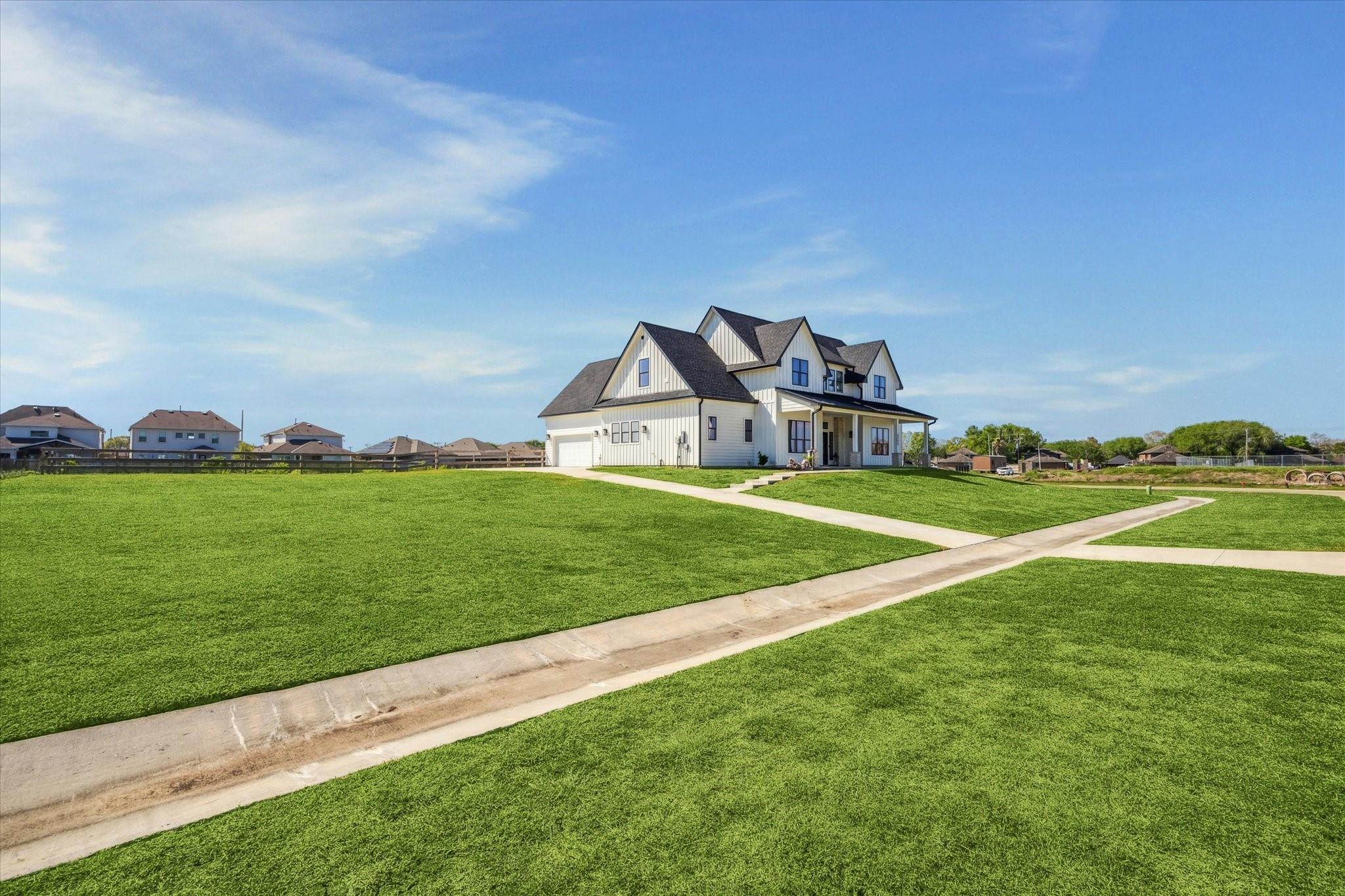 Property Photo:  4112 Leslies Way  TX 77539 