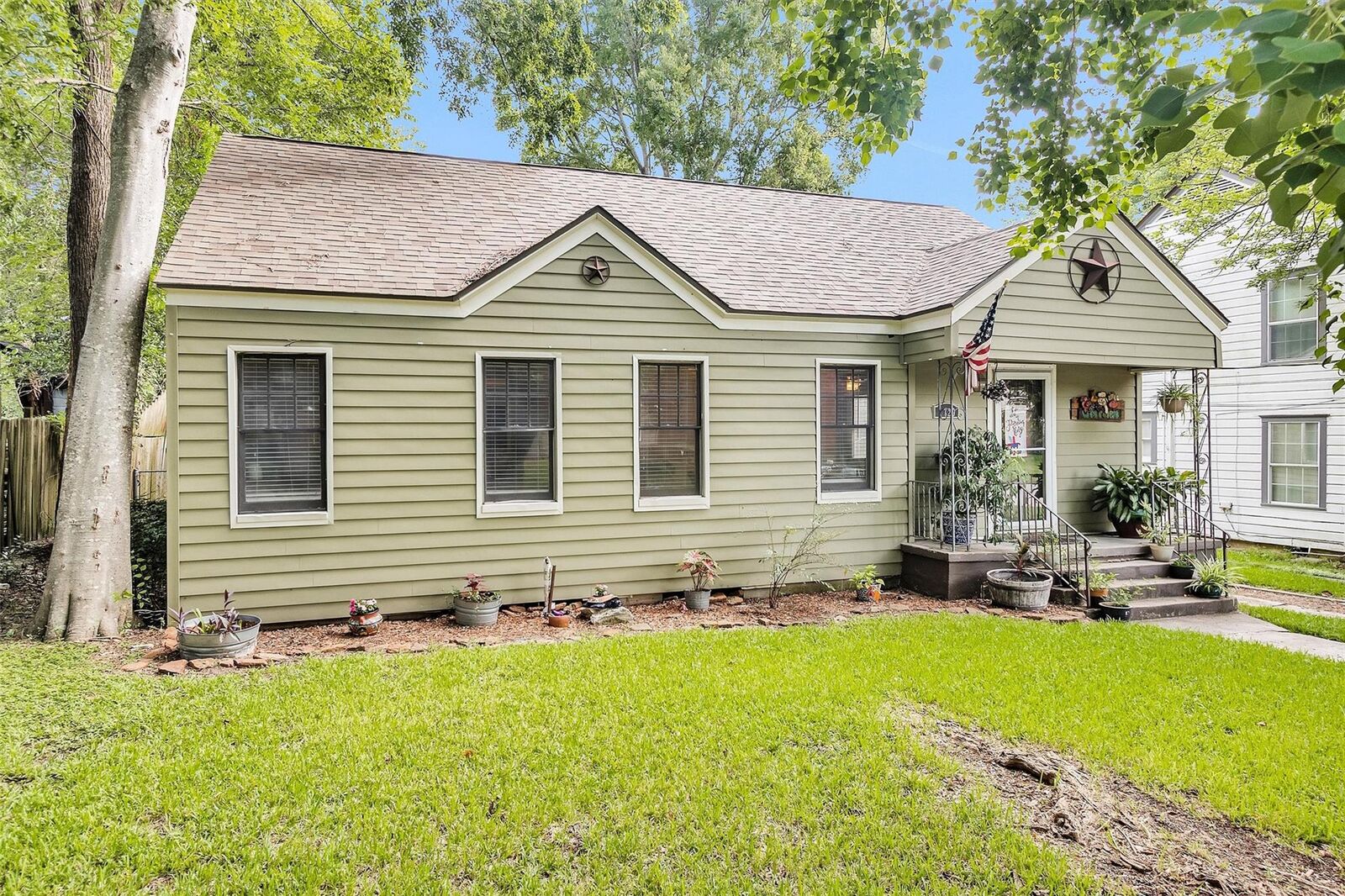 Property Photo:  1720 18th Street  TX 77340 