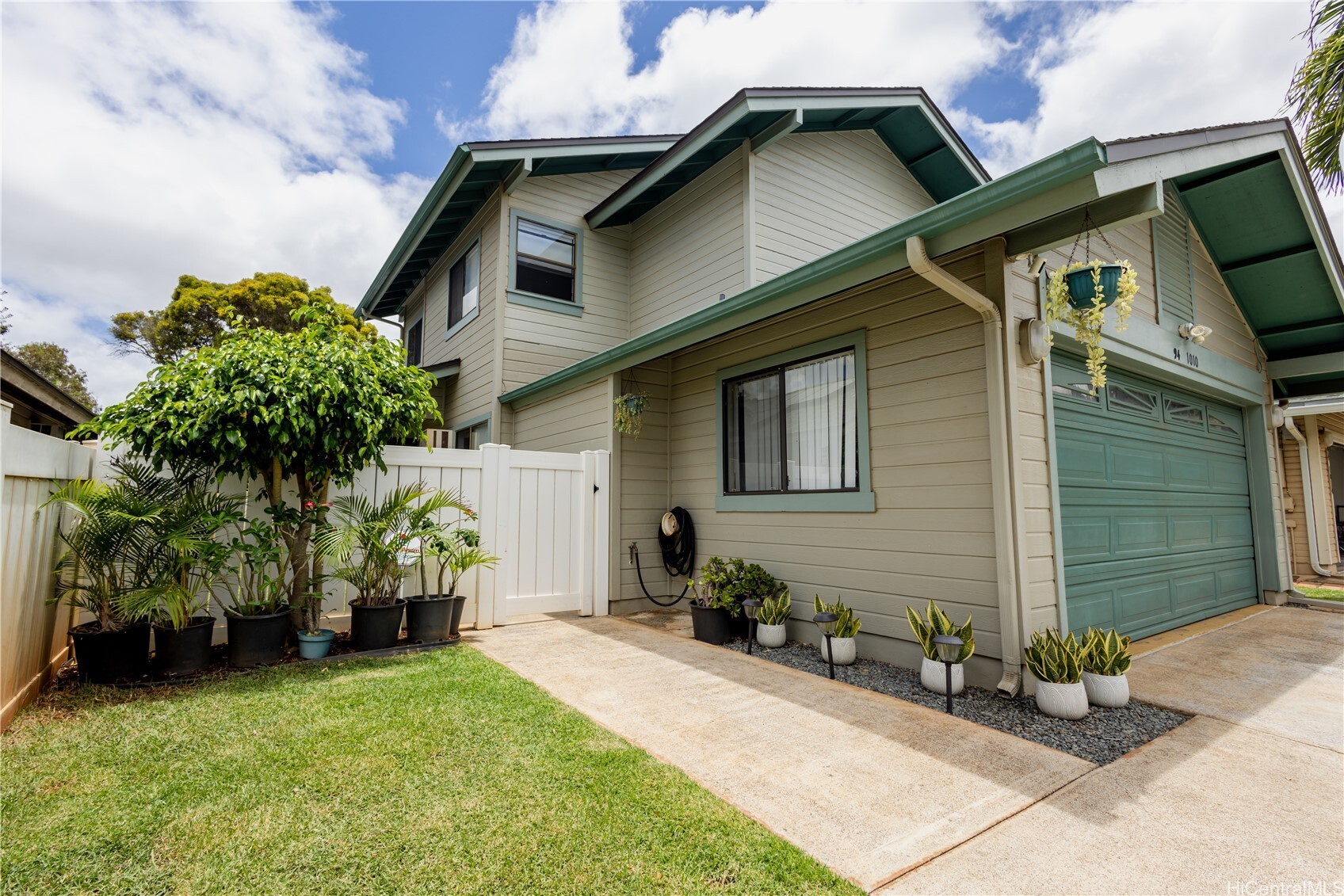 94-1010 Awalua Street  Waipahu HI 96797 photo