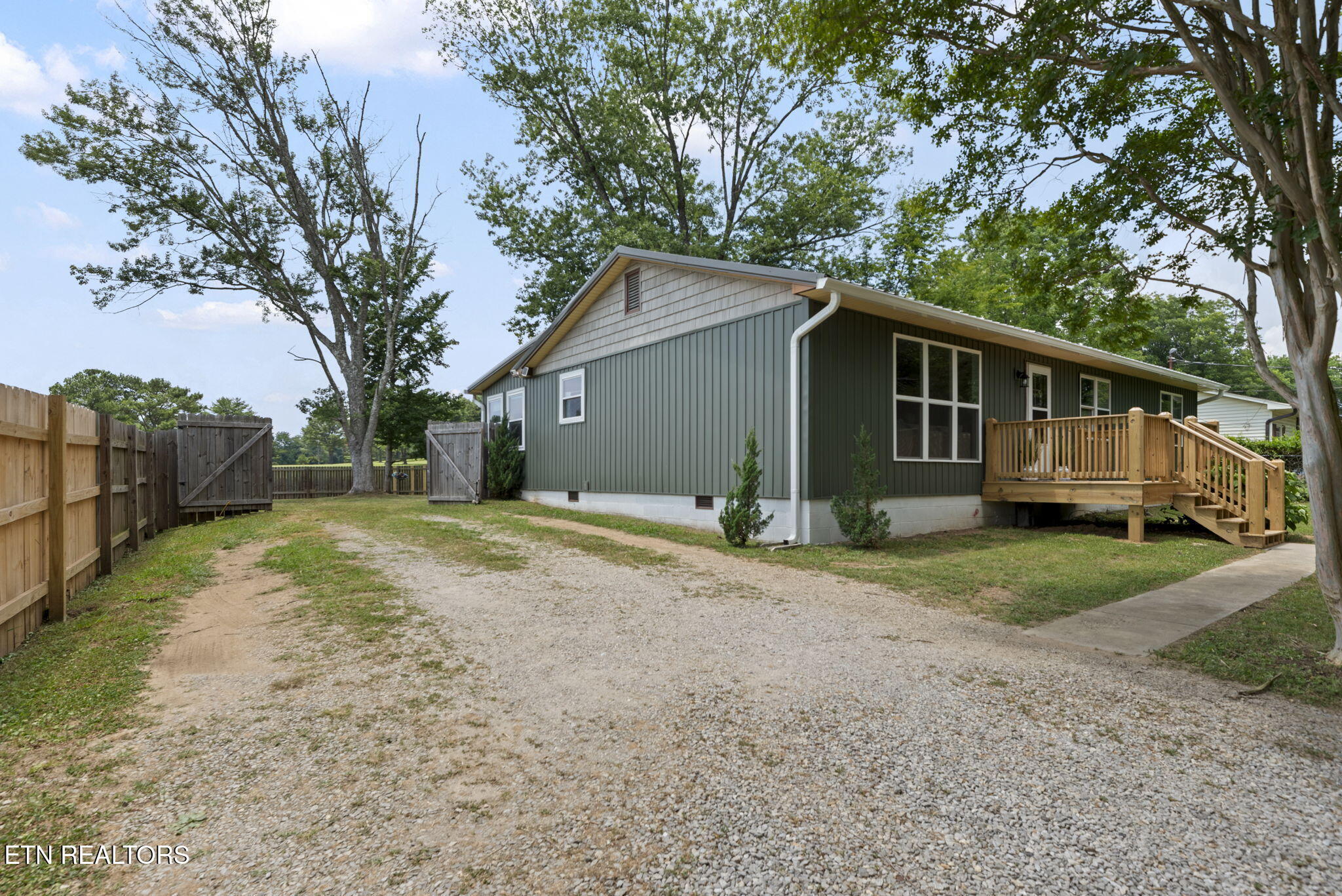 Property Photo: 732 Paint Rock Ferry Rd TN 37763