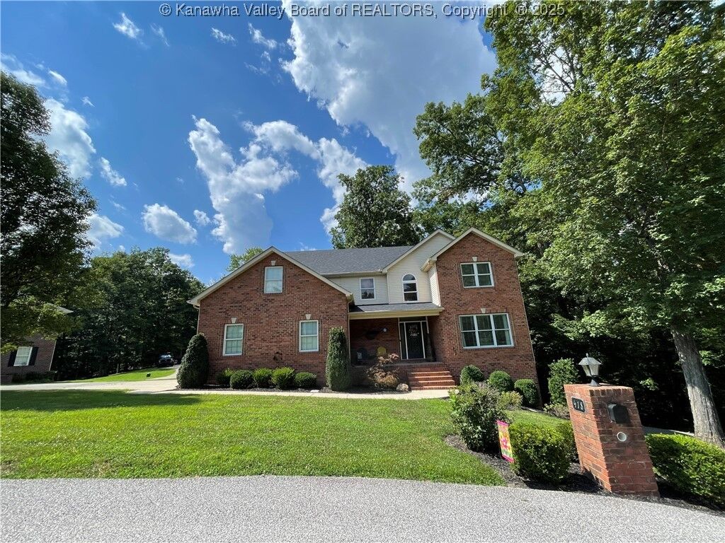 Property Photo: 418 Woodberry Way WV 25213