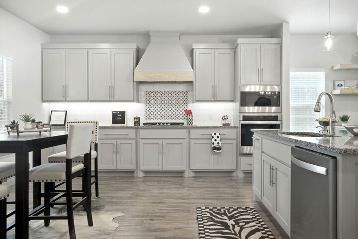 Property Photo:  902 N Fulton Avenue  TX 79416 