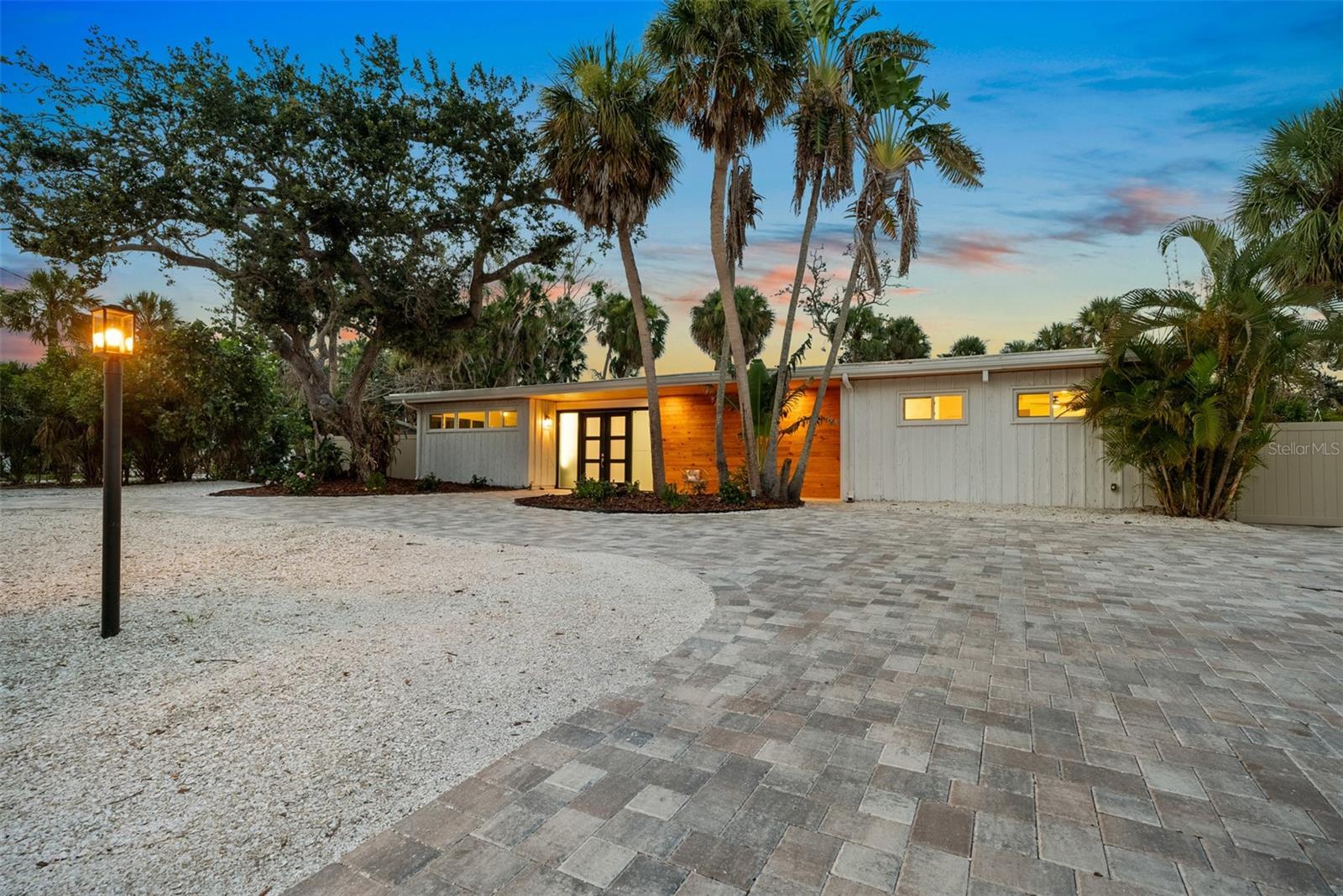 Property Photo: 4879 Commonwealth Drive FL 34242