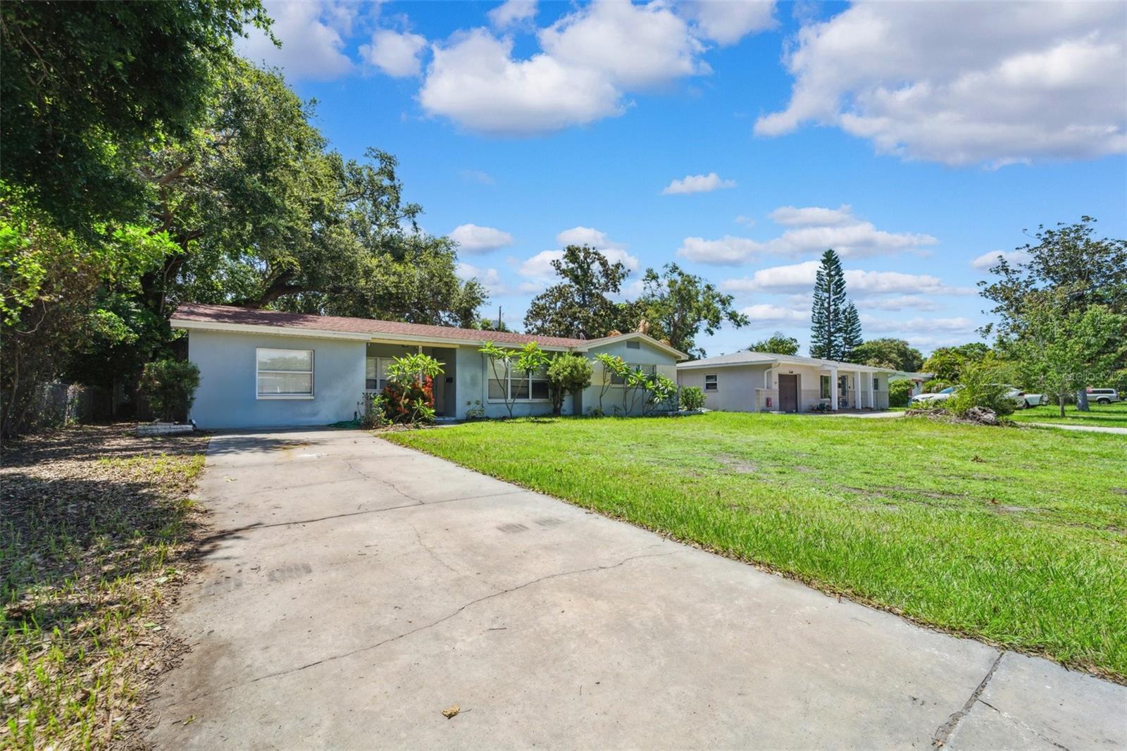 2153 75th Way N  St Petersburg FL 33710 photo