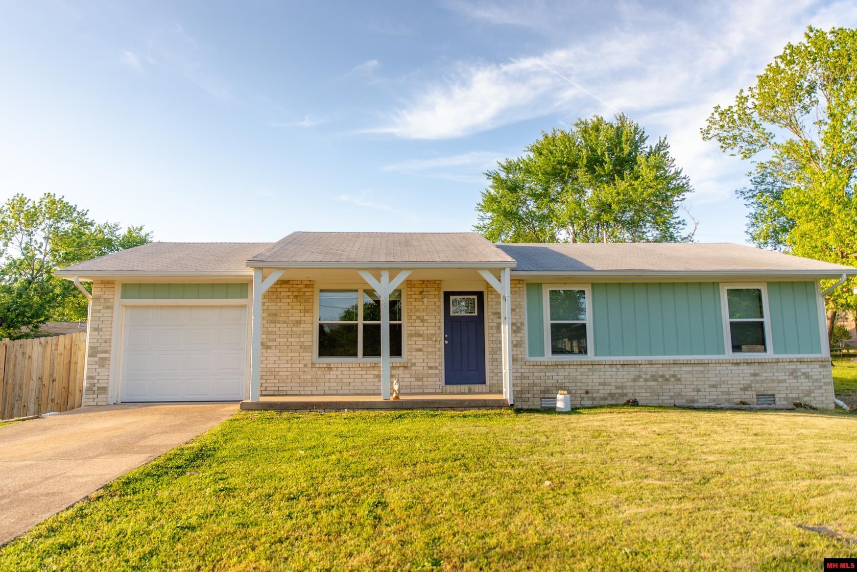 Property Photo: 142 W Factory Street AR 72653