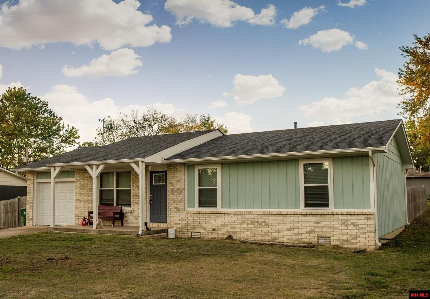 Property Photo:  142 W Factory Street  AR 72653 