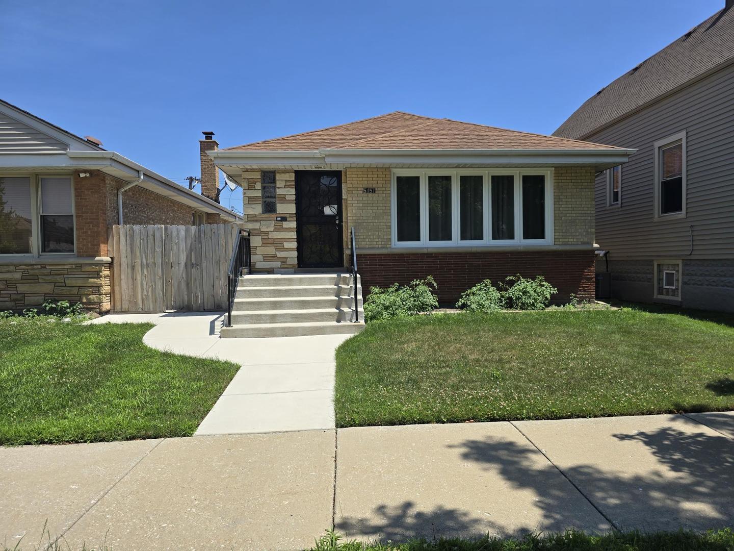 5151 N Meade Avenue  Chicago IL 60630 photo