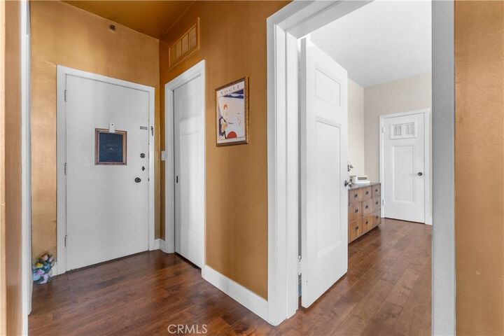 Property Photo:  800 E Ocean Boulevard 201  CA 90802 