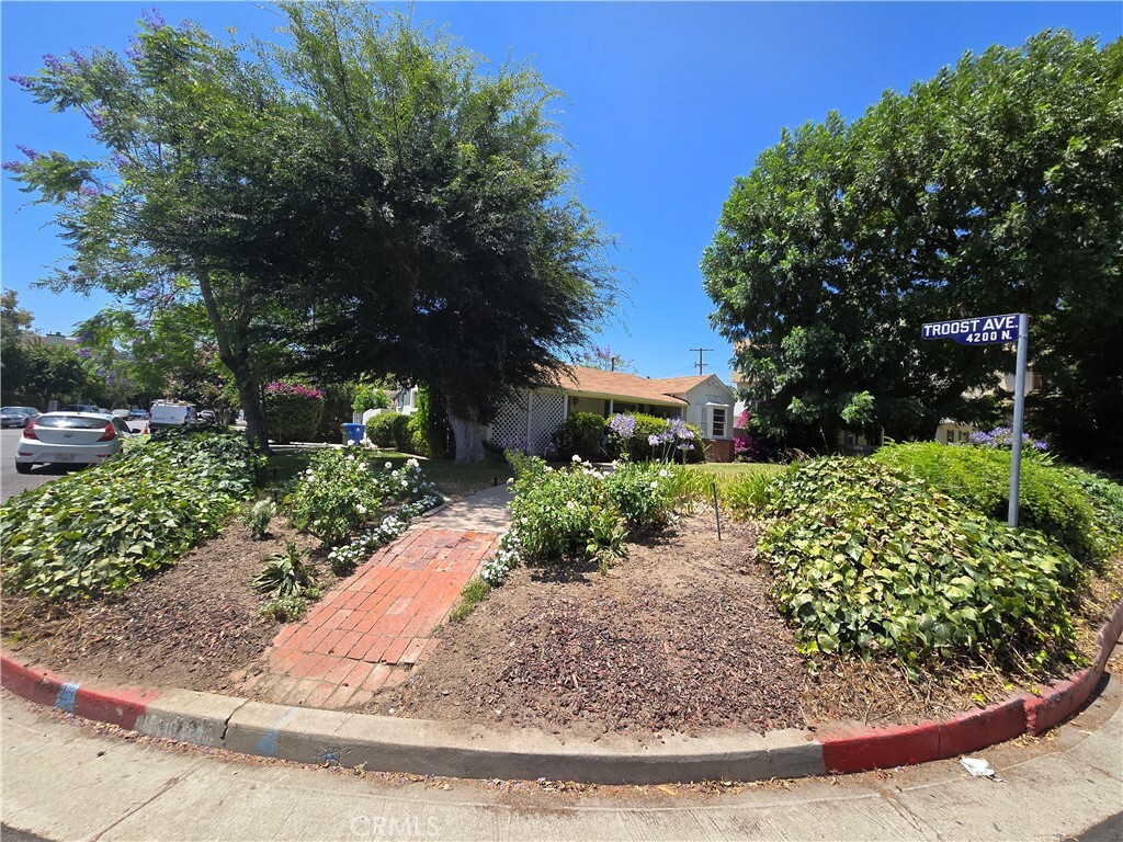 Property Photo:  11636 Valley Spring Lane  CA 91604 