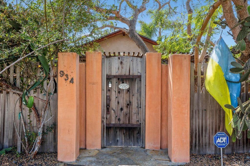 Property Photo: 934 Arden Drive CA 92024