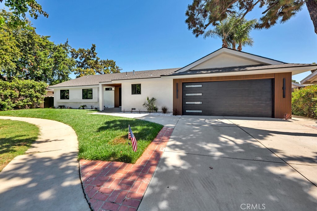 Property Photo:  20646 Hatton Street  CA 91306 