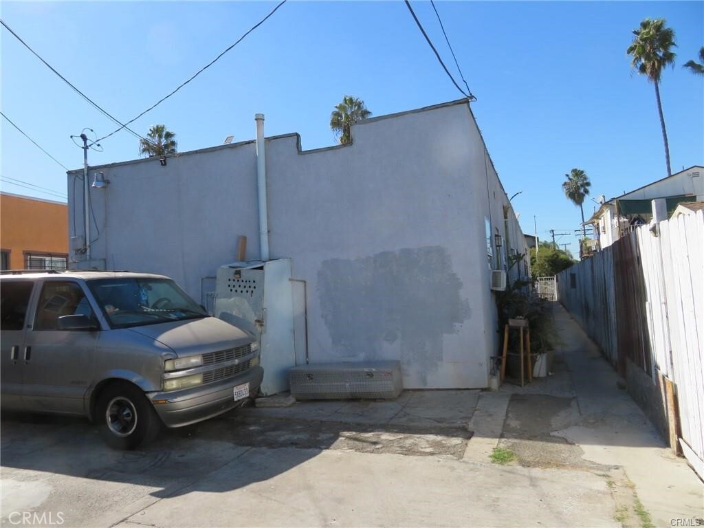 Property Photo:  1636 Pacific Avenue  CA 90813 
