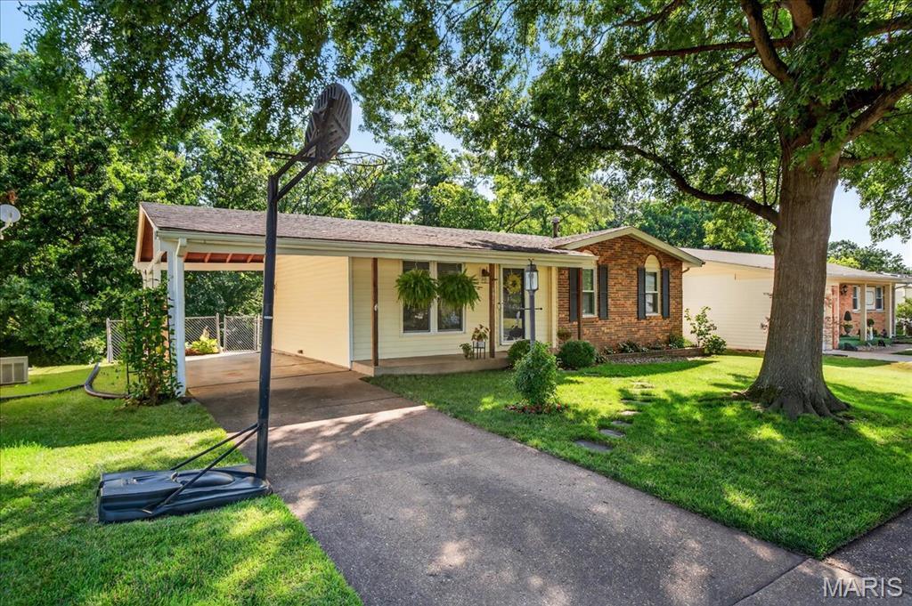 Property Photo: 1821 San Luis Rey Parkway MO 63026