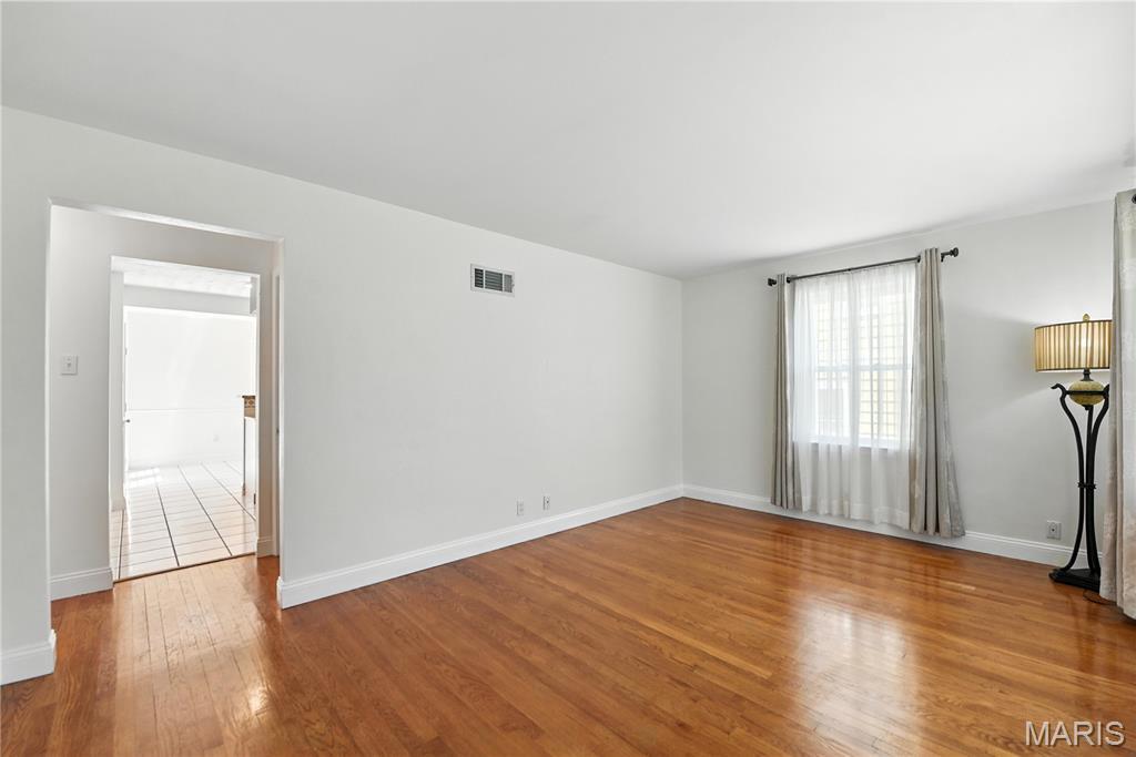 Property Photo: 429 Belvedere Lane MO 63122