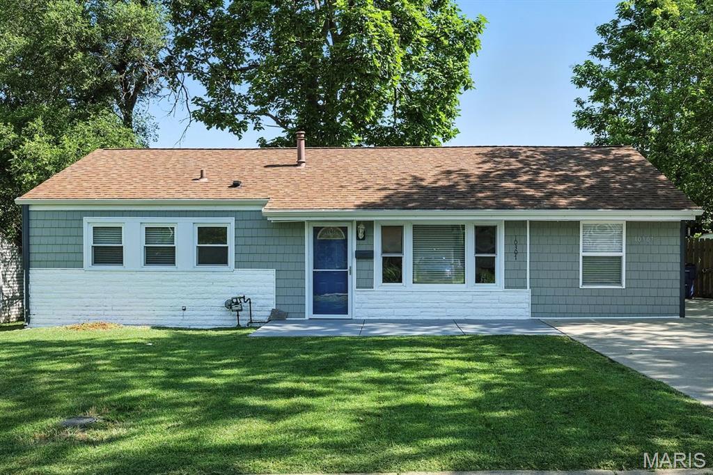 Property Photo: 10307 Saint Jude Lane MO 63074