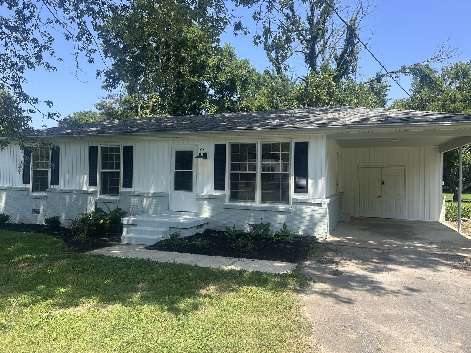 Property Photo:  601 Shoma Dr  TN 37160 