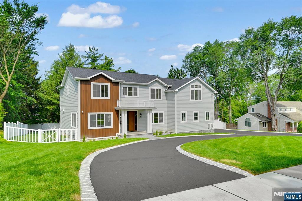 Property Photo:  15 Orchard Lane  NJ 07039 