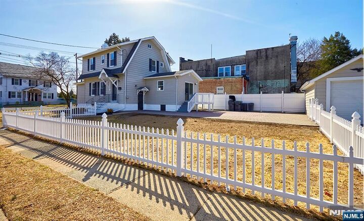 Property Photo:  6 Levitt Avenue  NJ 07621 