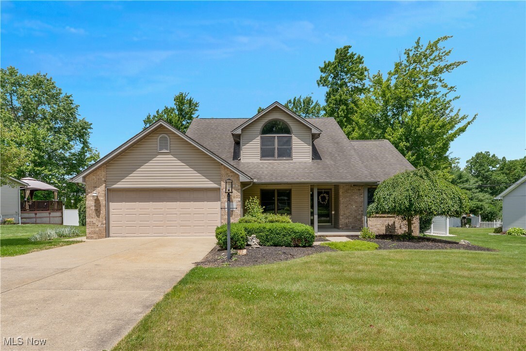 230 Clingan Road  Struthers OH 44471 photo