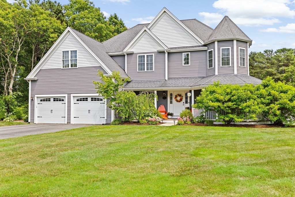 Property Photo:  5 Bosuns Lane  MA 02532 