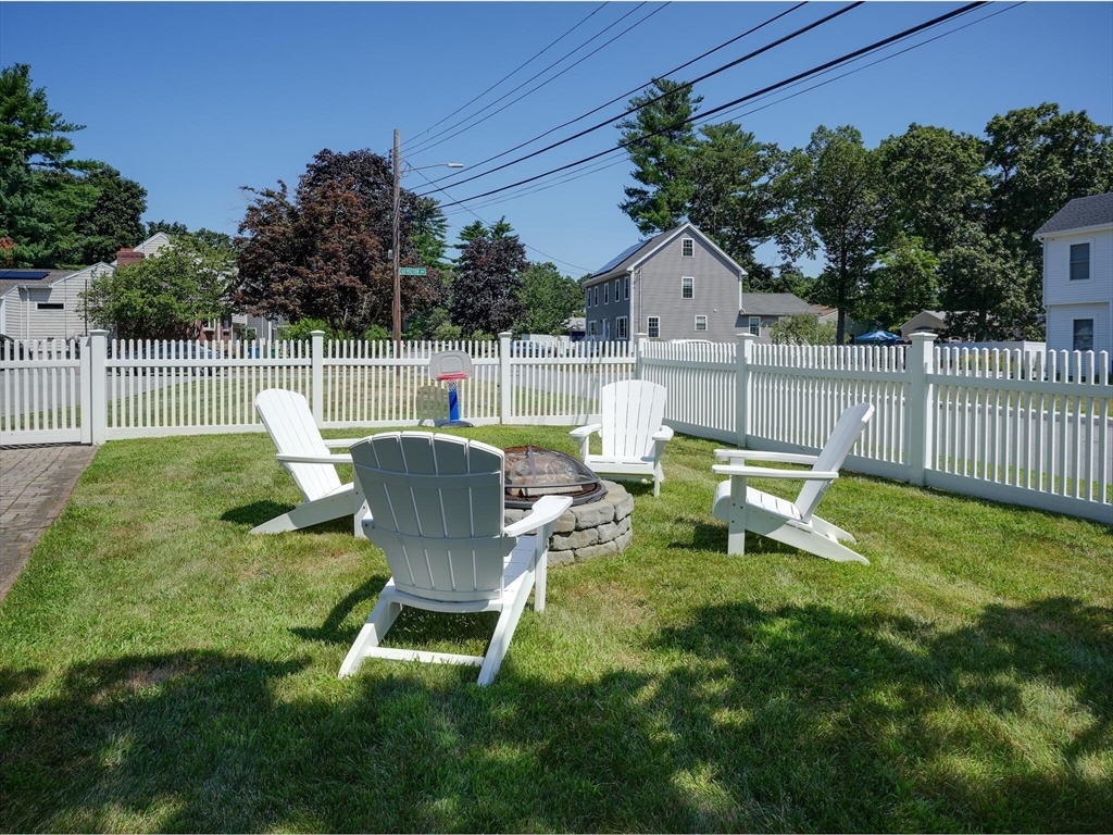 Property Photo:  19 Mohawk Rd  MA 01803 
