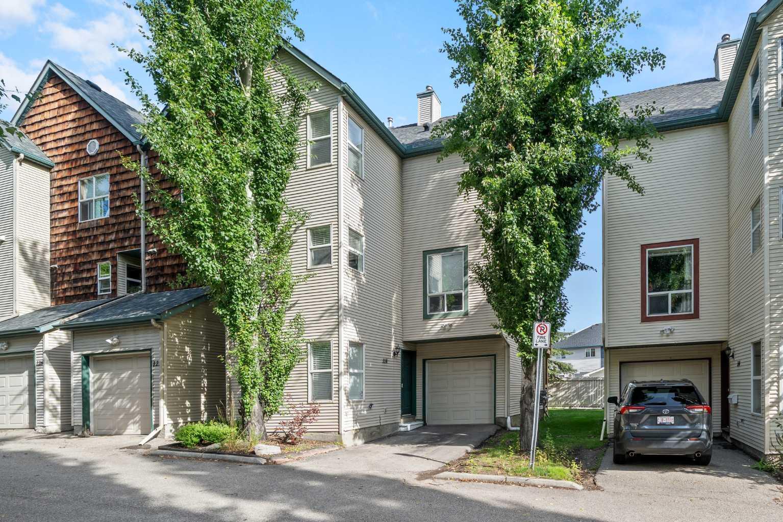 Property Photo: 118 Bridlewood Lane SW AB T2Y 3X8