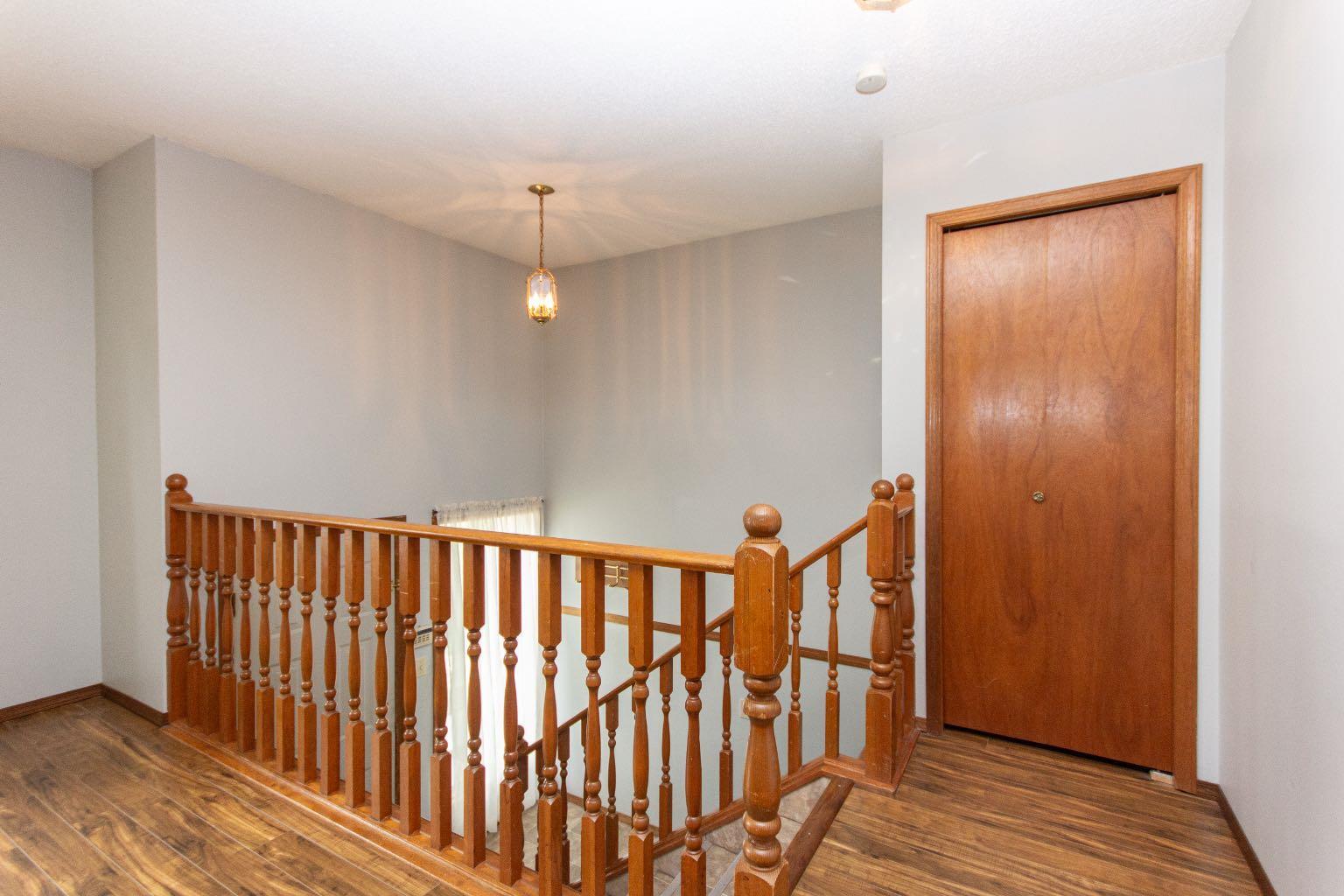 Photo de la propriété: 4619A 49 Street AB T4N 1T4