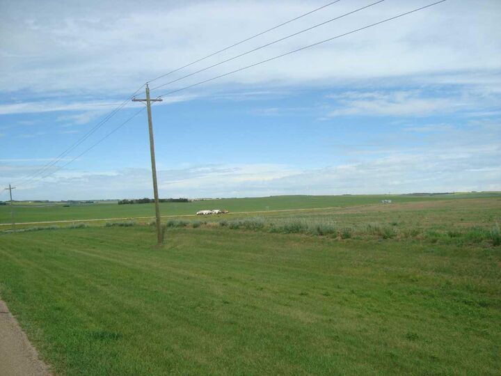 Property Photo: 1000 North Road AB T0M 2C0