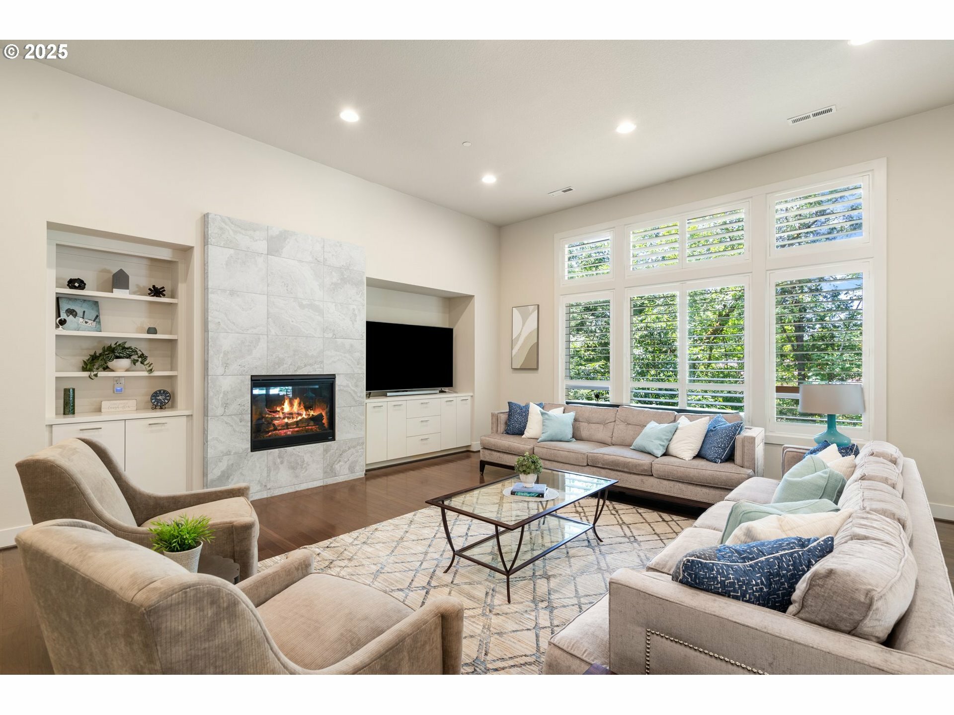Property Photo: 3425 SW 57th Ave OR 97221