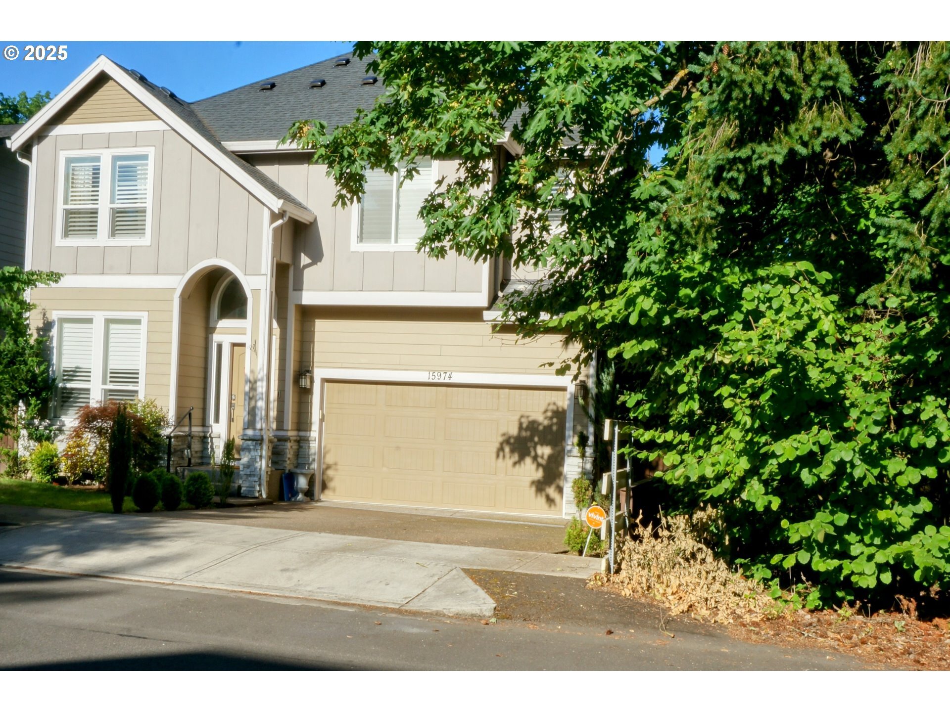 Property Photo: 15974 SW 76th Ave OR 97224