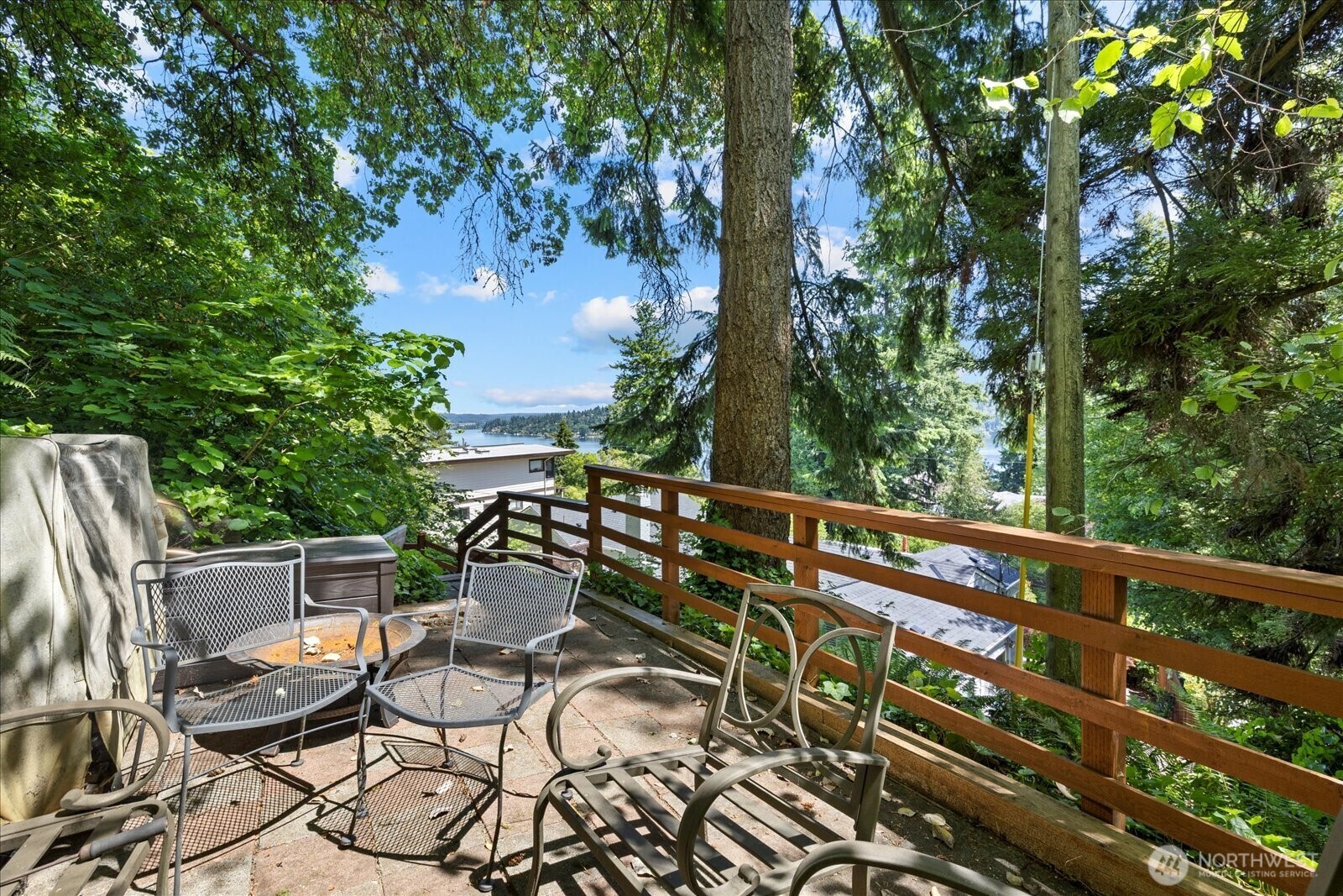 Property Photo: 13221 42nd Avenue NE WA 98125