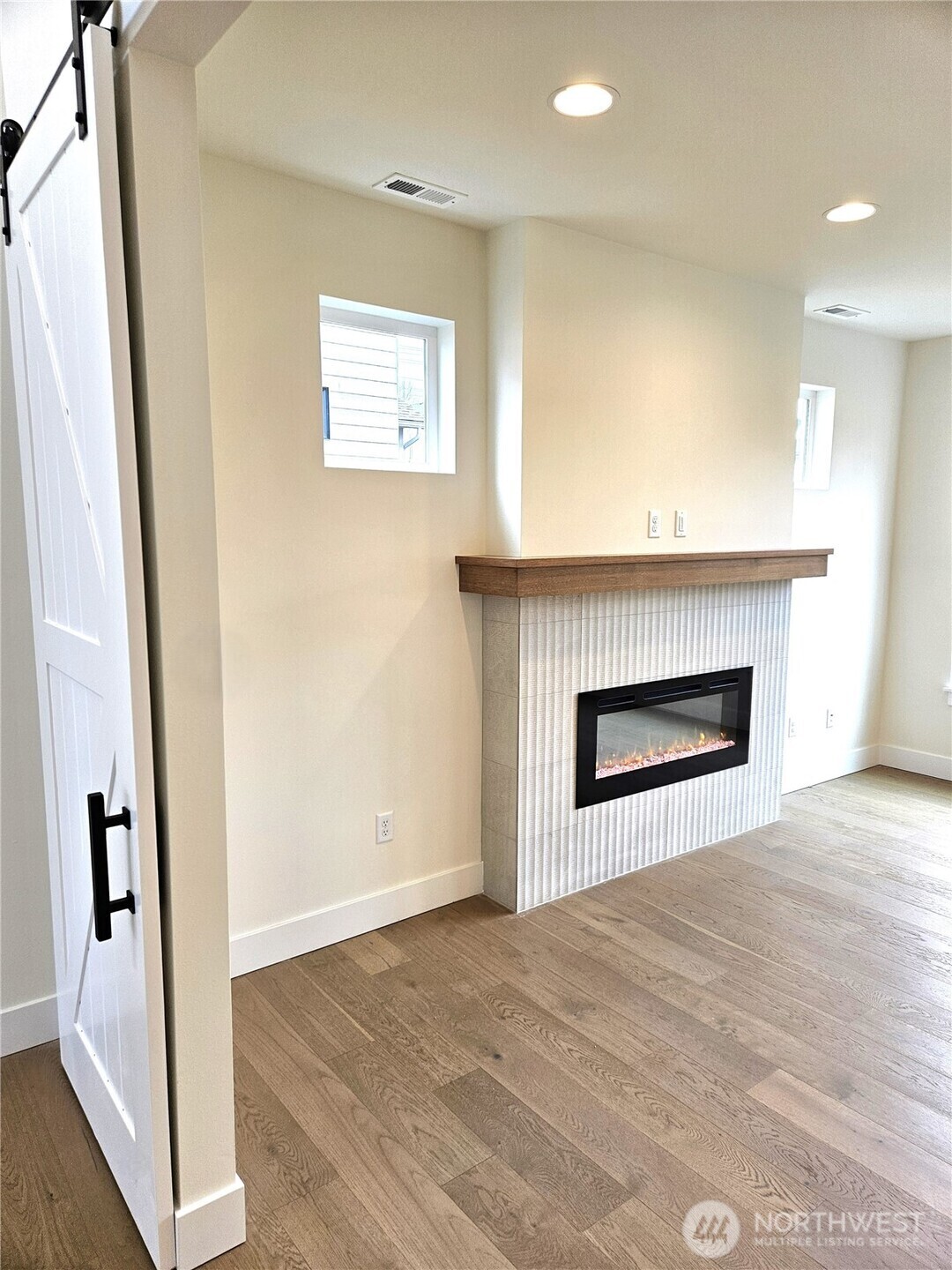 Property Photo: 725 Covington (Lot 4) Avenue WA 98290