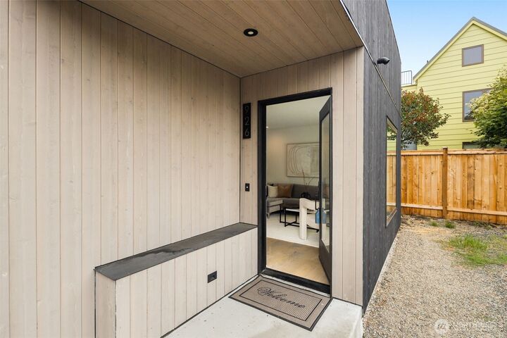 Property Photo:  926  23rd Avenue  WA 98122 