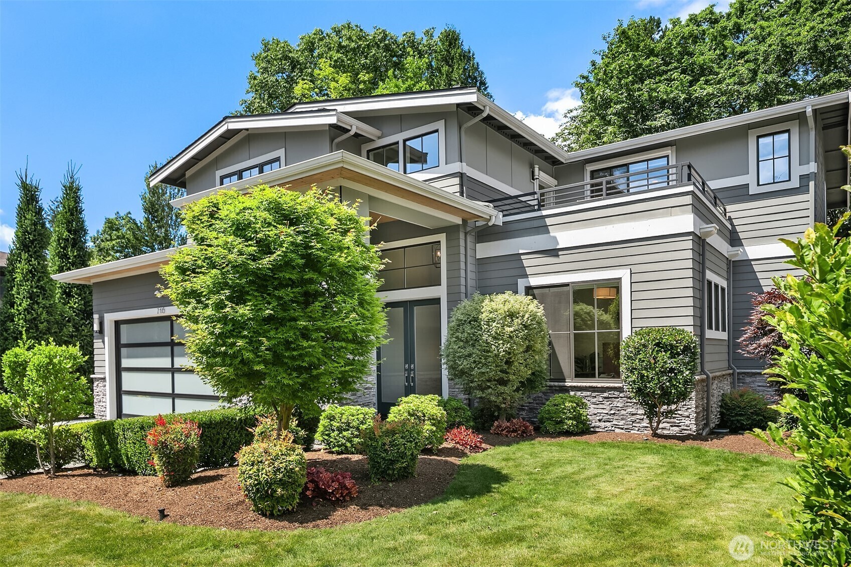 Property Photo: 716 3rd Lane S WA 98033
