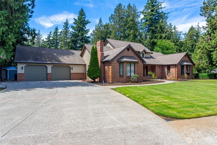 Property Photo:  404  Wood Creek Drive  WA 98264 