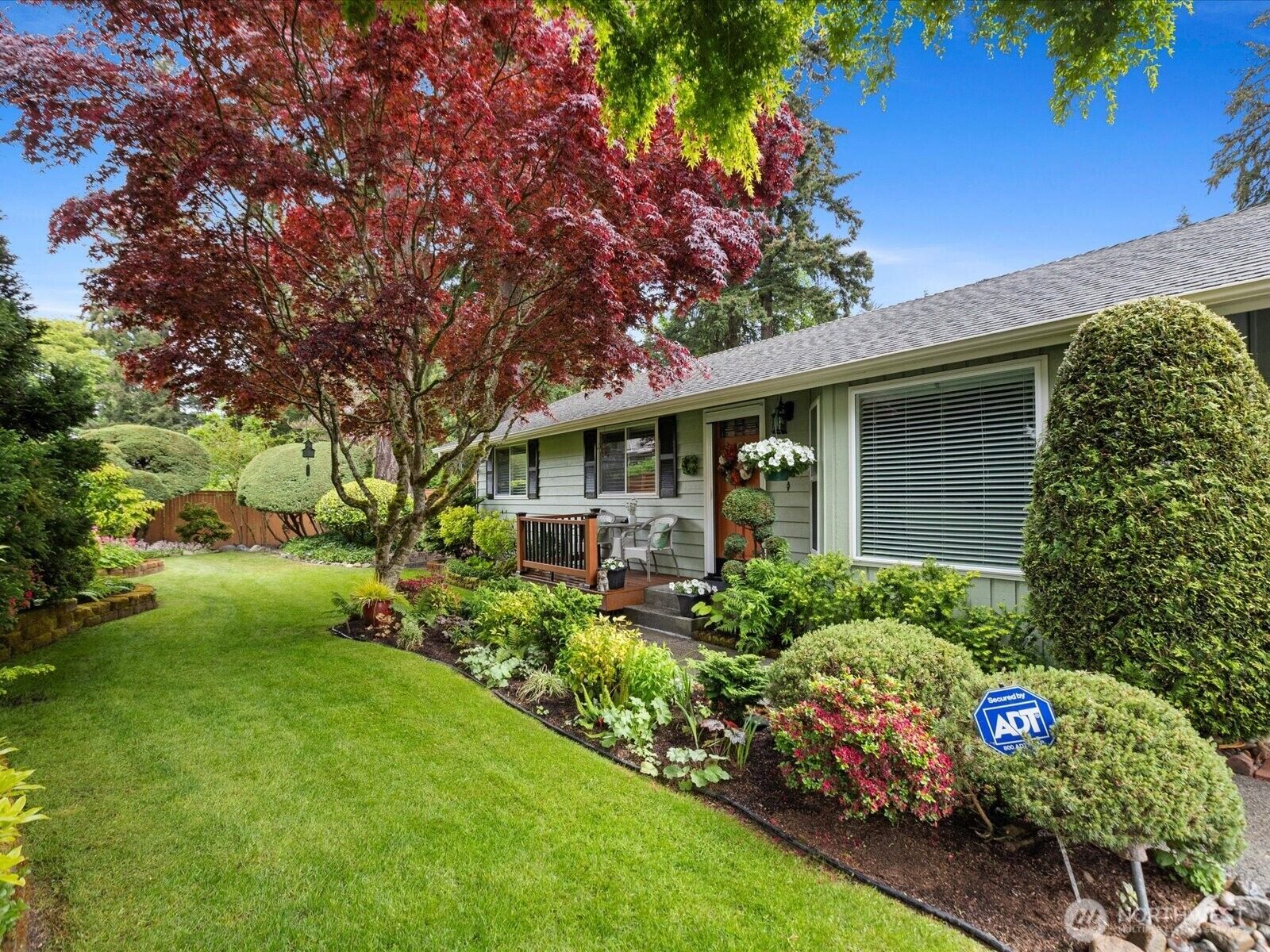 Property Photo:  22427  Meridian Avenue S  WA 98021 