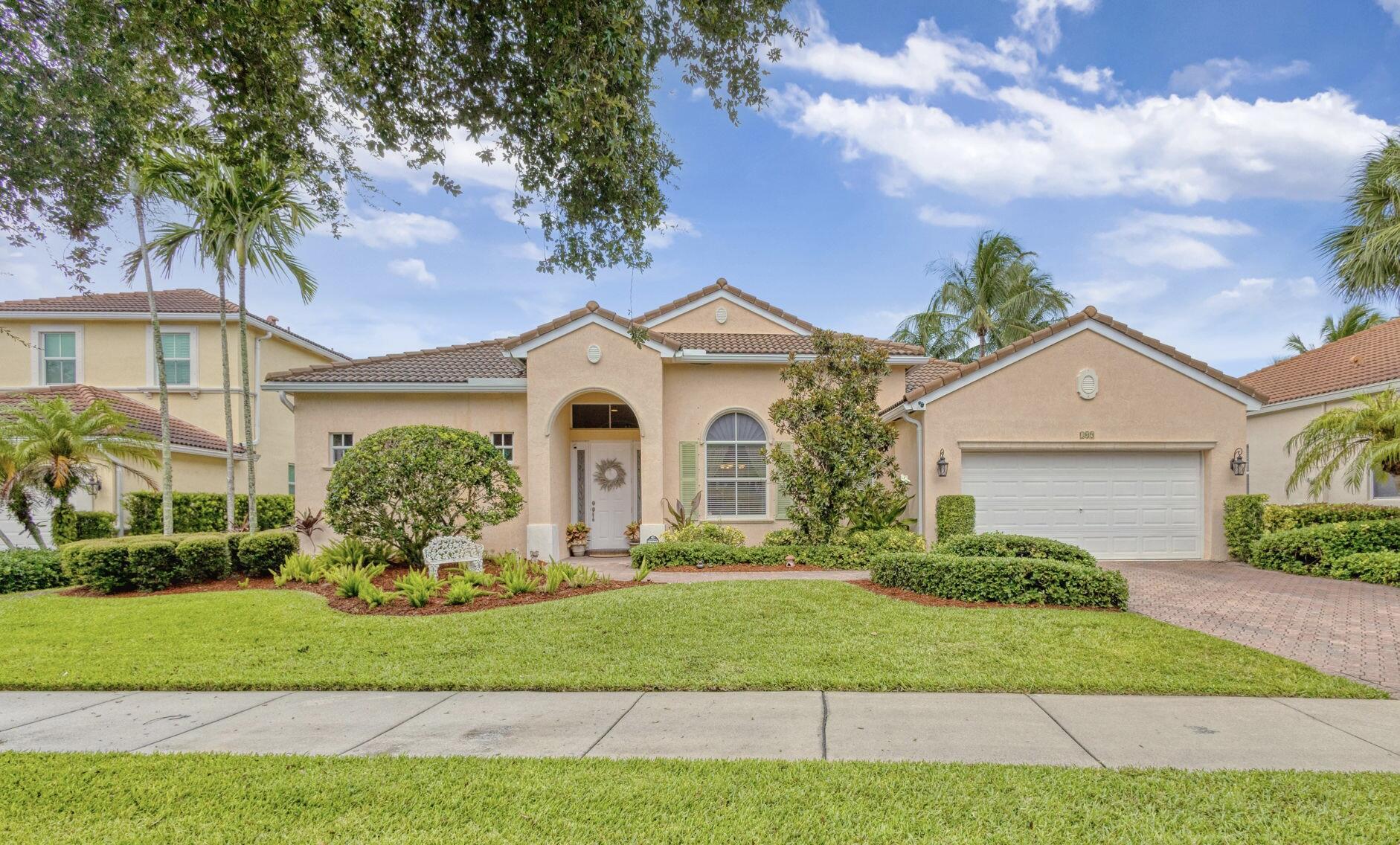 109 Magnolia Way  Tequesta FL 33469 photo