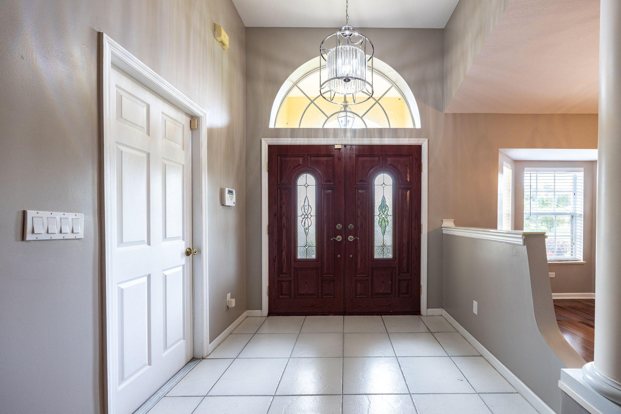 Property Photo: 242 SW Amesbury Ave Avenue FL 34953
