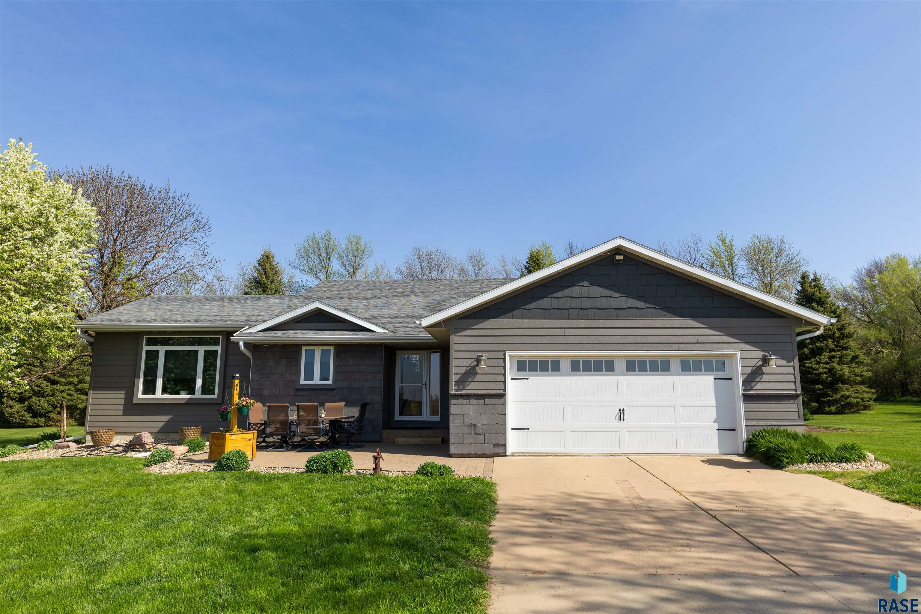 Property Photo: 25746 476th Ave SD 57104