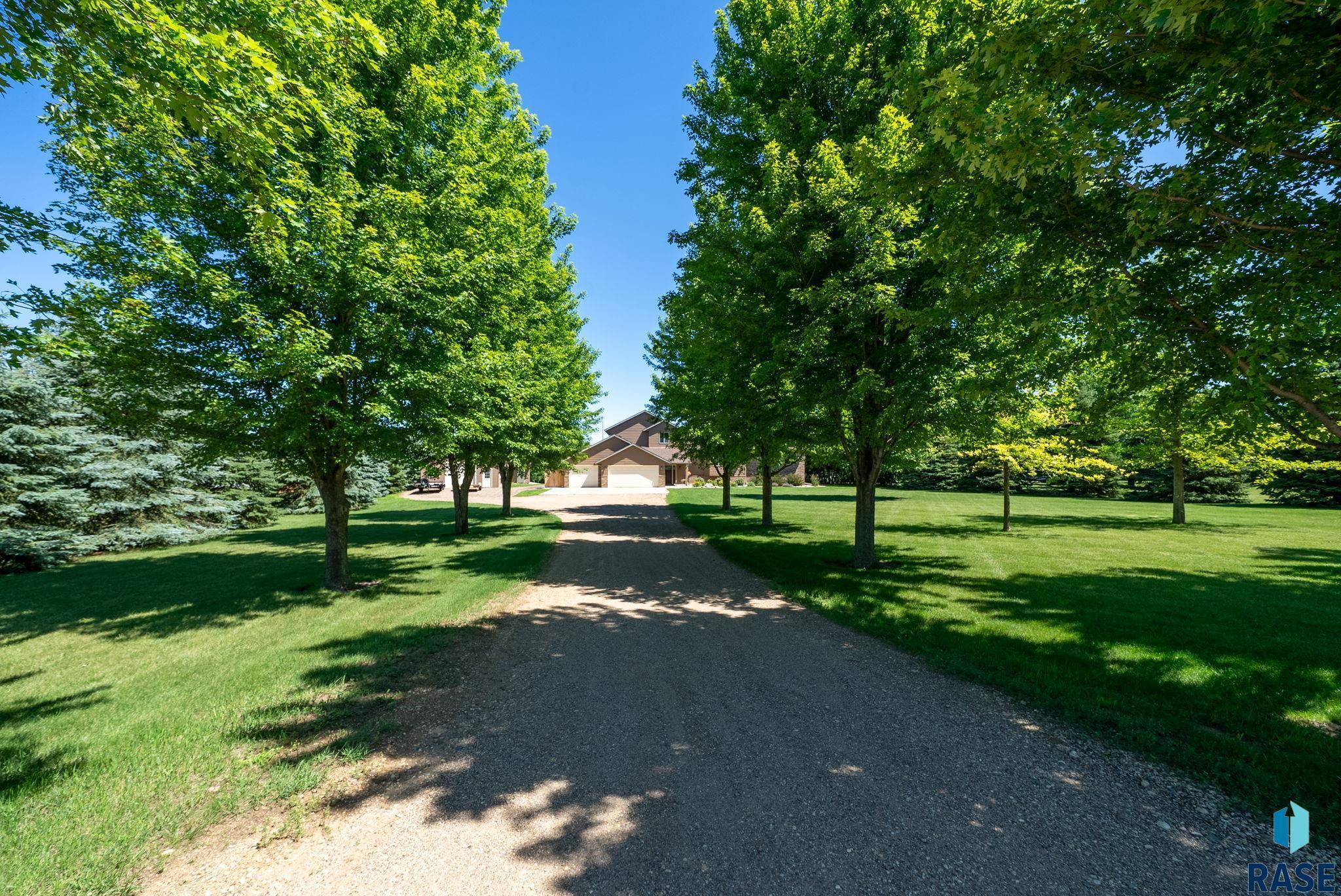 47908 Oak Ridge Pl  Harrisburg SD 57032 photo