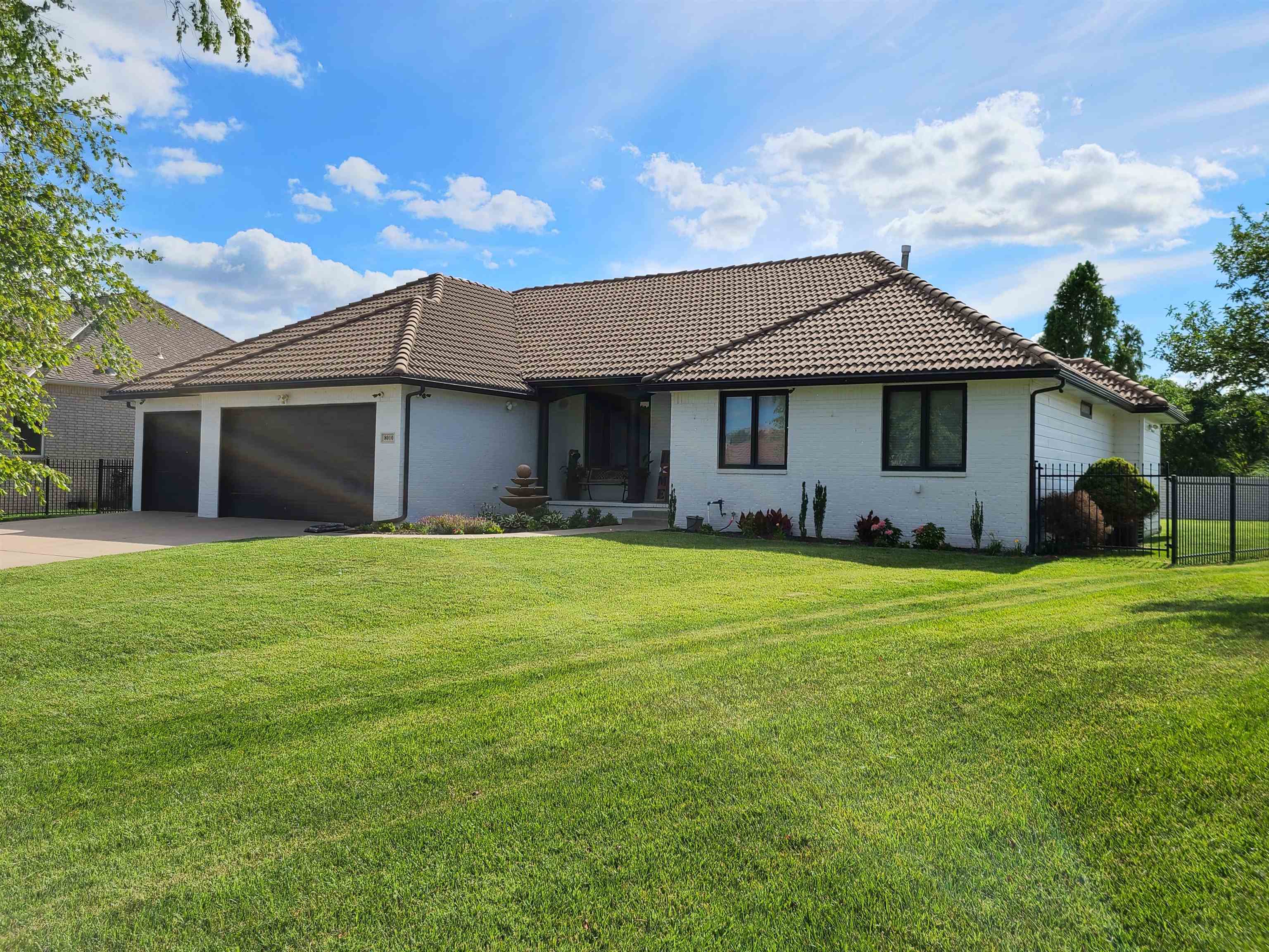 Property Photo:  8010 E Champions Ct  KS 67226 