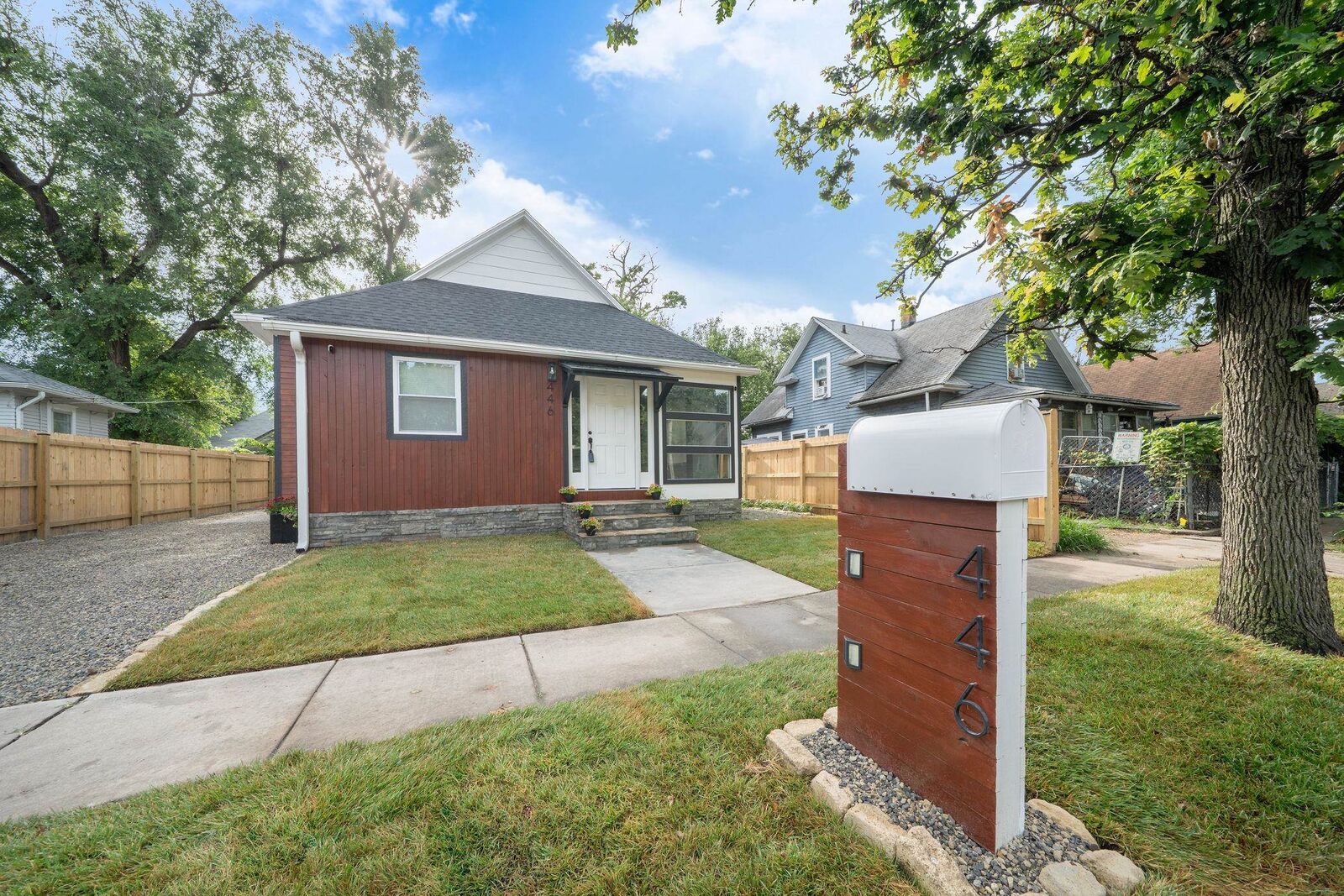 Property Photo:  446 S Oak  KS 67213 